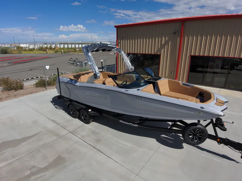 Slide: The Image of MasterCraft 24 NXT 2026 - 8