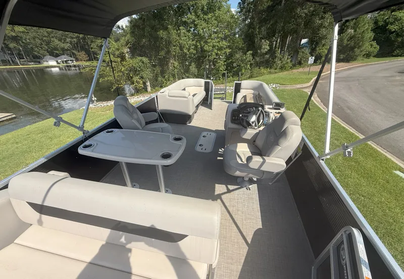 Slide: The Image of Princecraft Vectra 23 2023 - 3