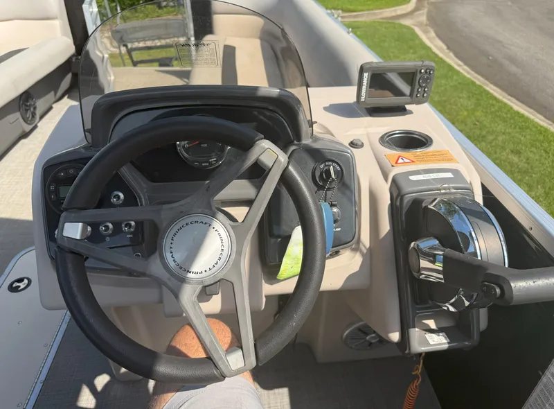 Slide: The Image of Princecraft Vectra 23 2023 - 6