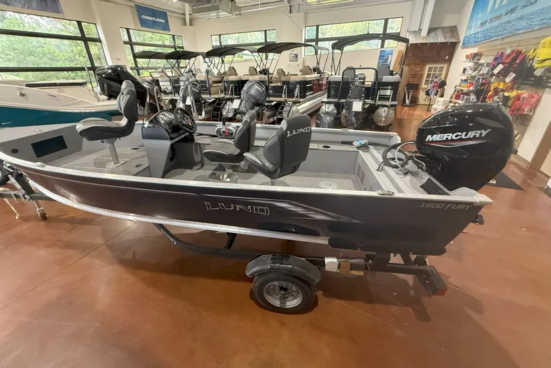 Slide: The Image of Lund 1600 Fury SS 2026 - 3