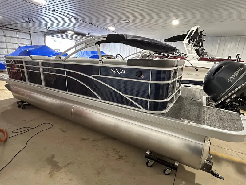 Slide: The Image of Bennington 23SXL 2024 - 6