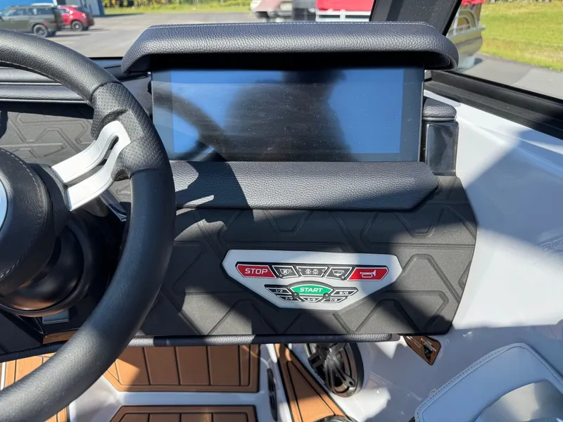 Slide: The Image of Nautique Super Air Nautique GS20 2026 - 18