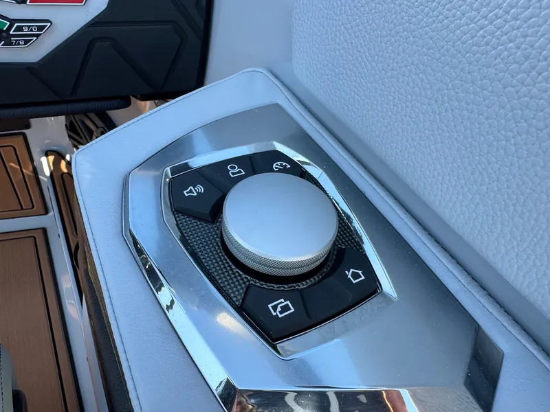 Slide: The Image of Nautique Super Air Nautique GS20 2026 - 20