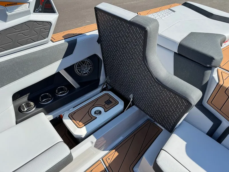 Slide: The Image of Nautique Super Air Nautique GS20 2026 - 24