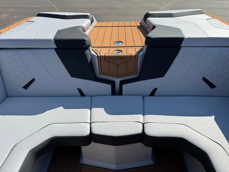 Slide: The Image of Nautique Super Air Nautique GS20 2026 - 27