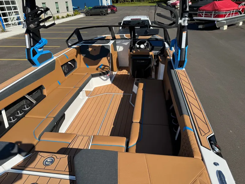 Slide: The Image of Nautique Super Air GS24 2026 - 19