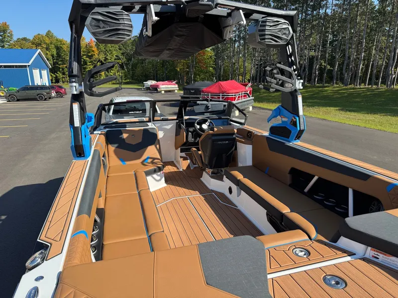 Slide: The Image of Nautique Super Air GS24 2026 - 20
