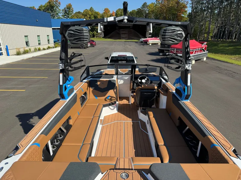 Slide: The Image of Nautique Super Air GS24 2026 - 21