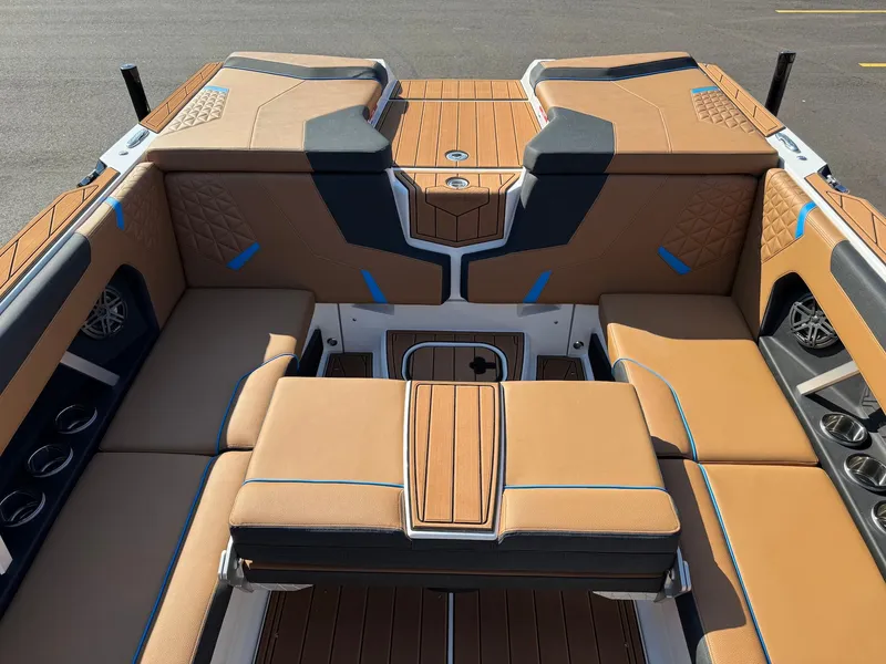 Slide: The Image of Nautique Super Air GS24 2026 - 23