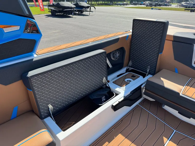 Slide: The Image of Nautique Super Air GS24 2026 - 32