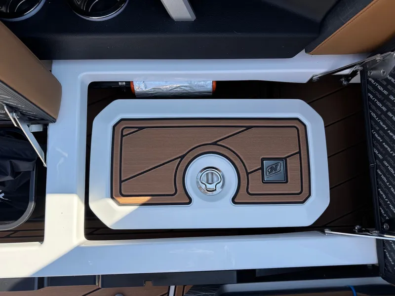 Slide: The Image of Nautique Super Air GS24 2026 - 33