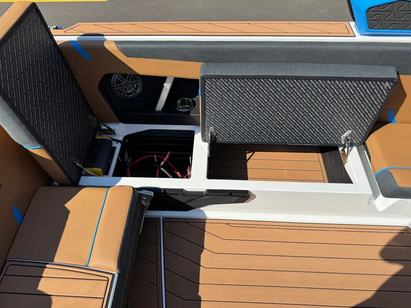 Slide: The Image of Nautique Super Air GS24 2026 - 36