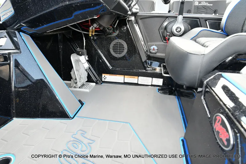 Slide: The Image of Ranger Z520R Traction Mat Interior 2026 - 41