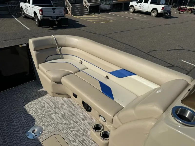 Slide: The Image of SunCatcher Select 324SL TRI 2023 - 14