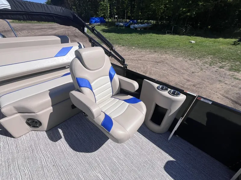 Slide: The Image of SunCatcher Select 324SL TRI 2023 - 34