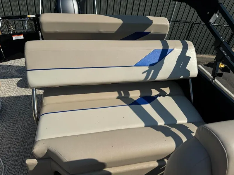 Slide: The Image of SunCatcher Select 324SL TRI 2023 - 41