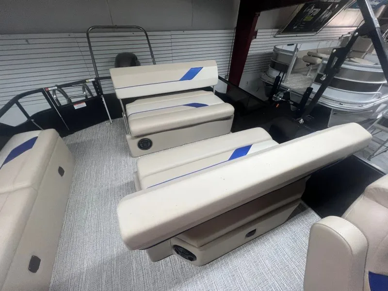 Slide: The Image of SunCatcher Select 324SL TRI 2023 - 49