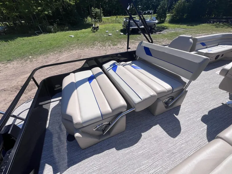 Slide: The Image of SunCatcher Select 324SL TRI 2023 - 50