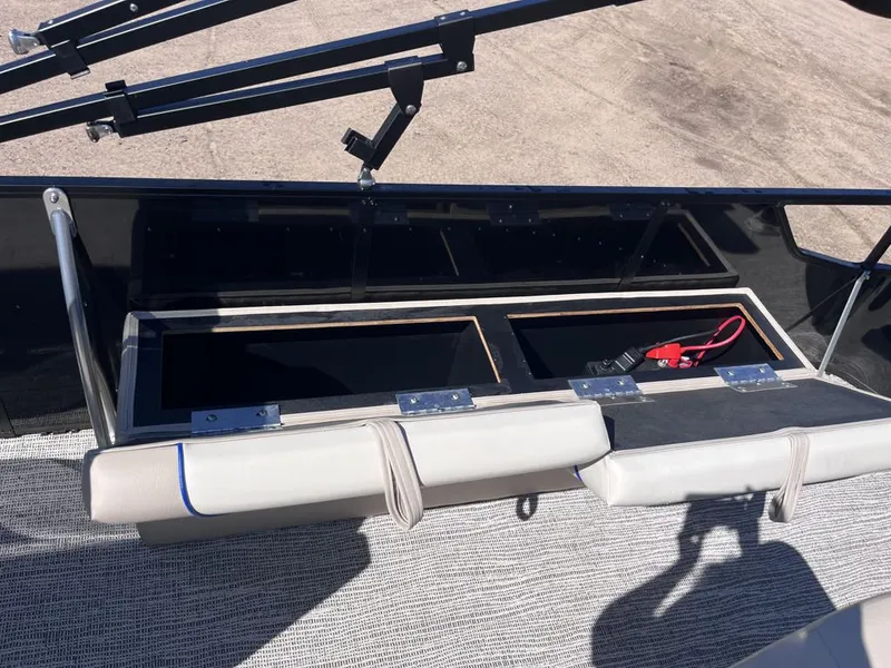 Slide: The Image of SunCatcher Select 324SL TRI 2023 - 54