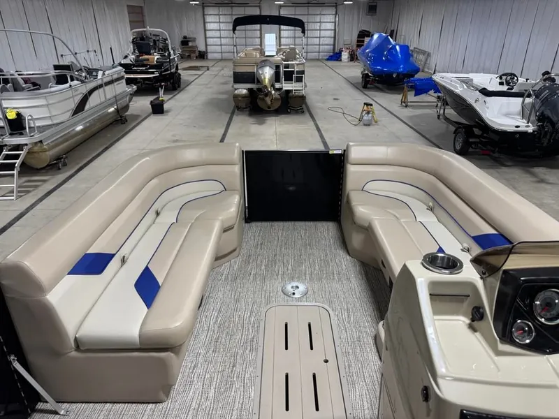 Slide: The Image of SunCatcher Select 324SL TRI 2023 - 63