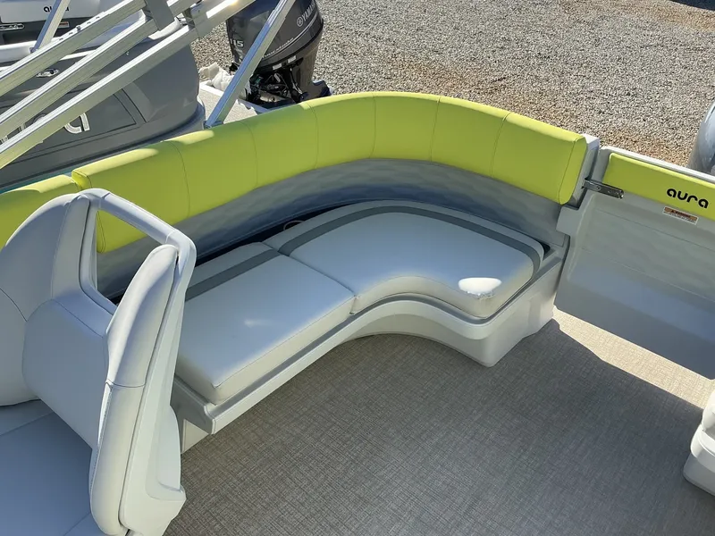 Slide: The Image of Aura Atomic 2025 - 7