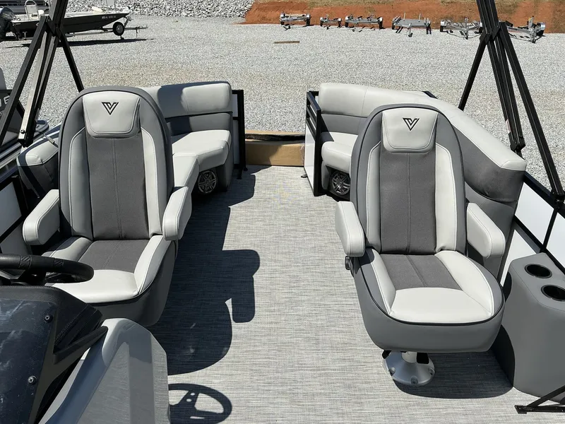 Slide: The Image of Viaggio Lago V 20 U 2025 - 7