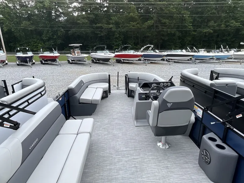 Slide: The Image of Viaggio Lago V 20 C 2025 - 8