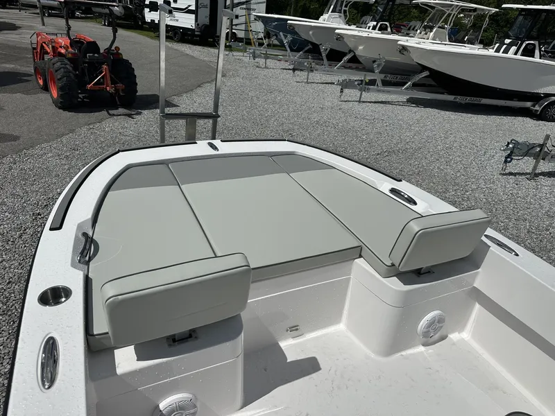 Slide: The Image of Twin Vee 22 BayCat 2026 - 15