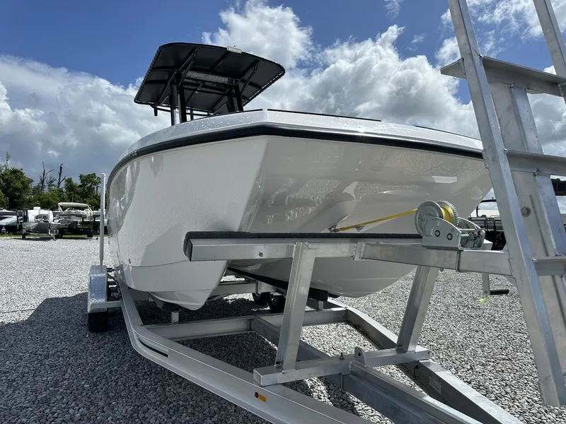 Slide: The Image of Twin Vee 22 BayCat 2026 - 5