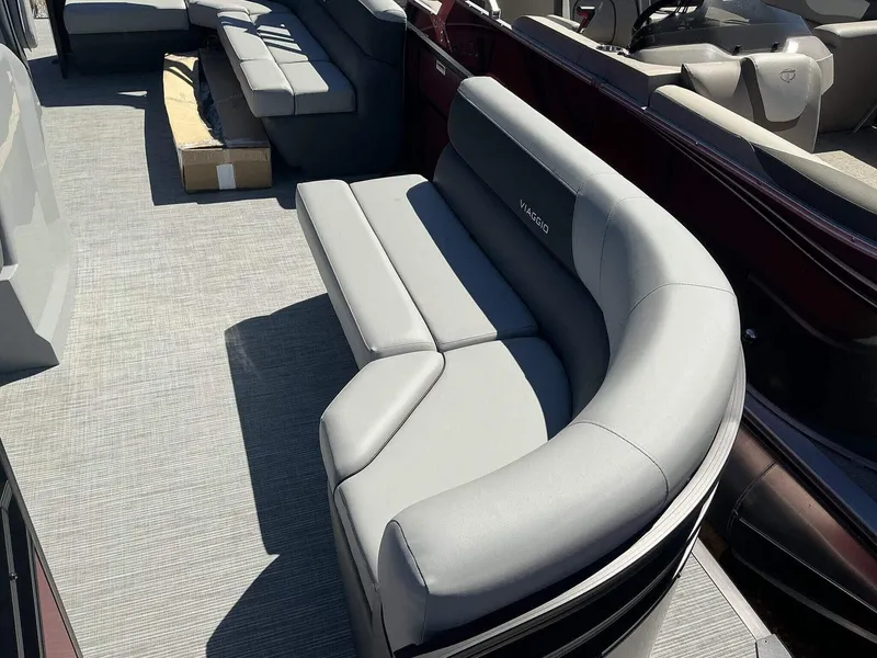 Slide: The Image of Viaggio Lago V 20 C 2025 - 4