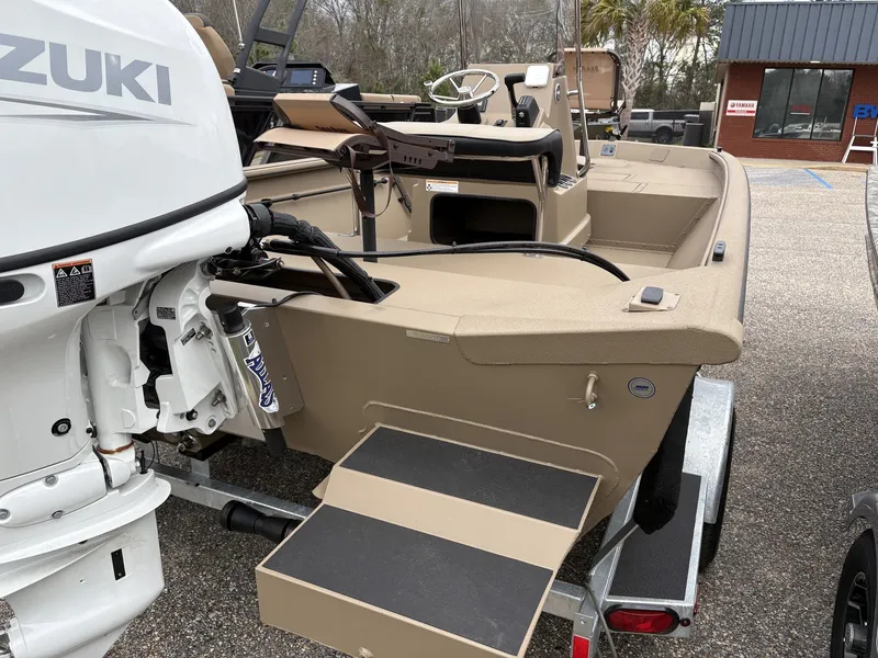 Slide: The Image of SeaArk Shadow 187 2025 - 4