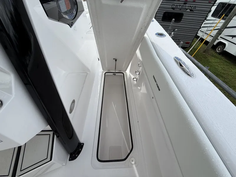 Slide: The Image of Twin Vee GFX2 280 GFX2 2026 - 10