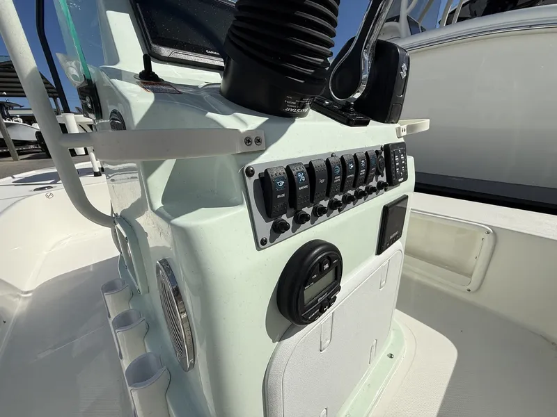 Slide: The Image of Spyder FX17 Flicker 2026 - 10