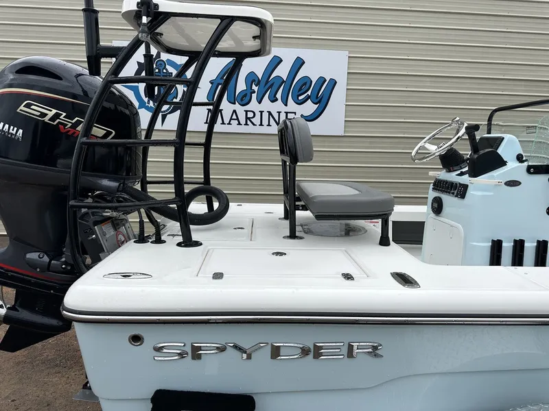 Slide: The Image of Spyder FX19 Vapor 2026 - 12