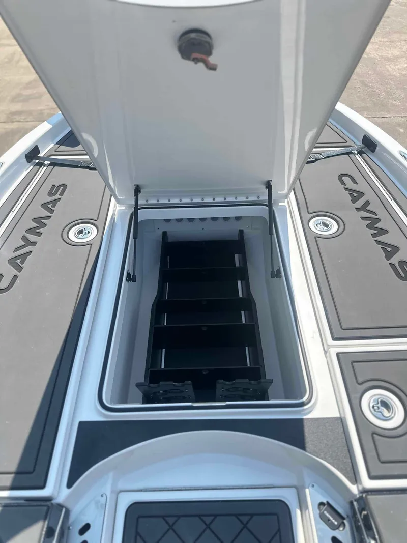 Slide: The Image of Caymas XS 21 PRO 2026 - 12