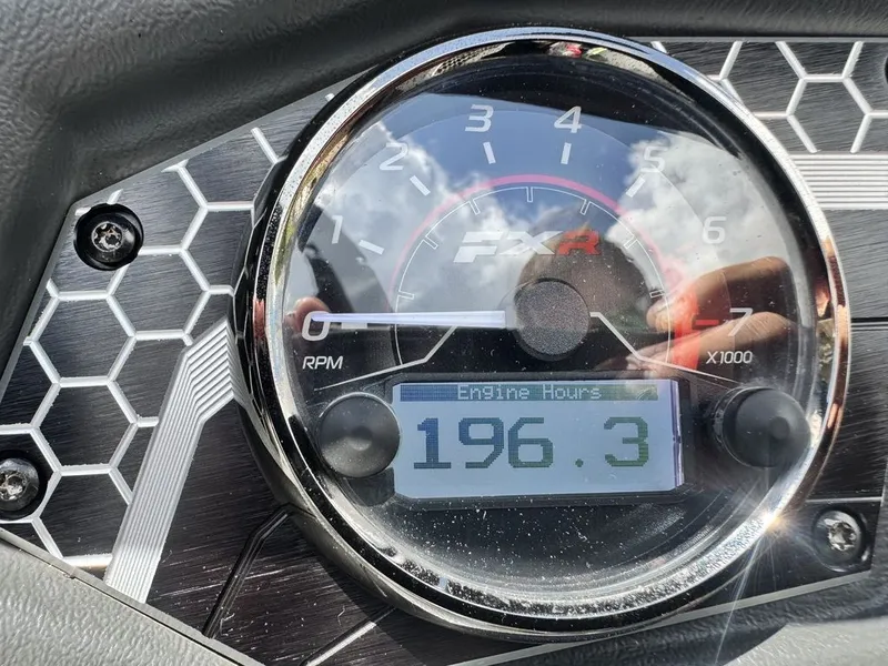 Slide: The Image of Skeeter FXR20 Limited 2022 - 11