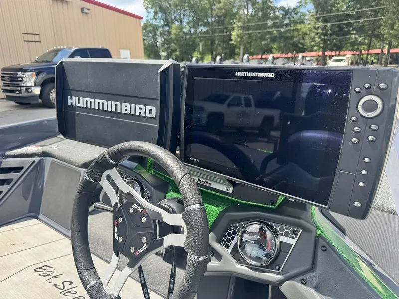 Slide: The Image of Skeeter FXR20 Limited 2022 - 12