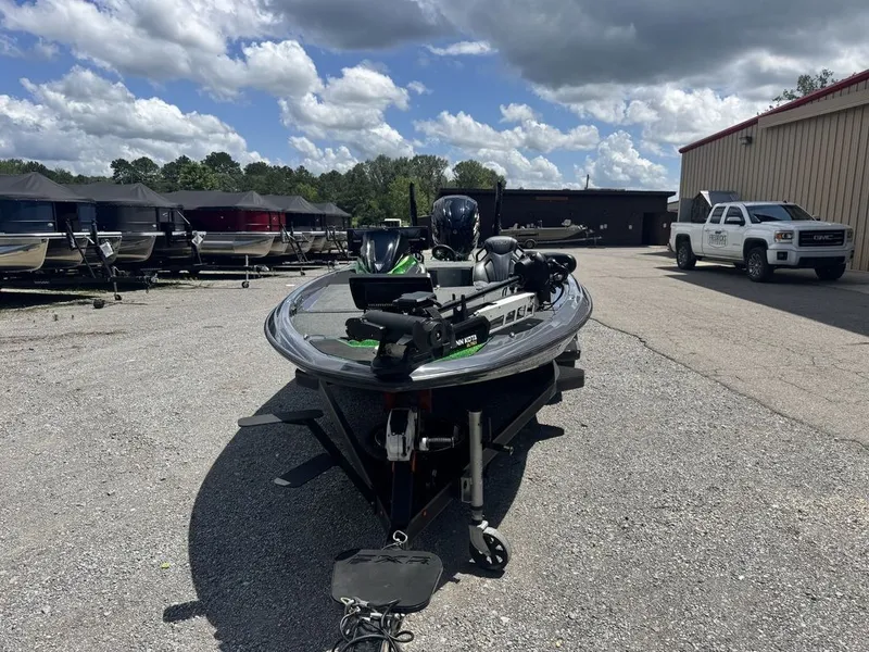 Slide: The Image of Skeeter FXR20 Limited 2022 - 2