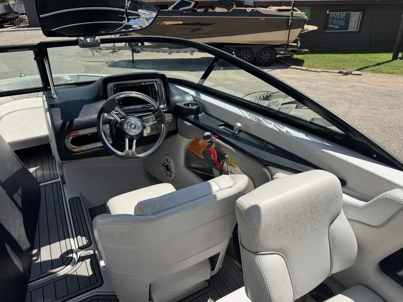 Slide: The Image of Nautique Super Air Nautique 230 2012 - 11