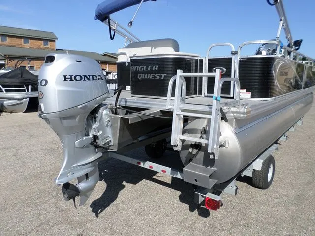 Slide: The Image of Angler 820 Panfish 2020 - 10