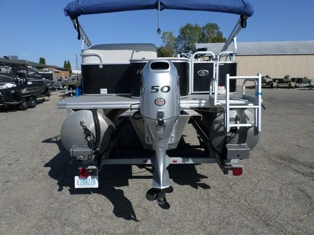 Slide: The Image of Angler 820 Panfish 2020 - 11