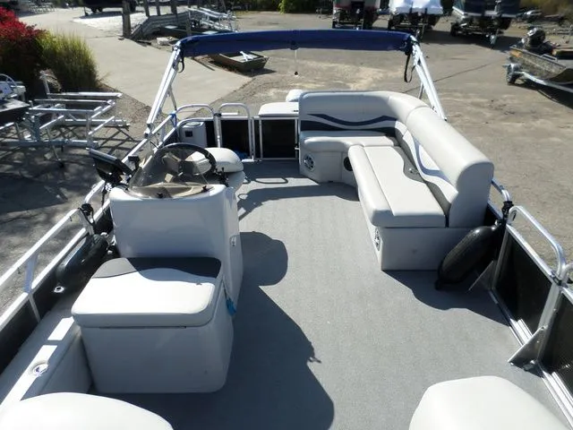 Slide: The Image of Angler 820 Panfish 2020 - 3