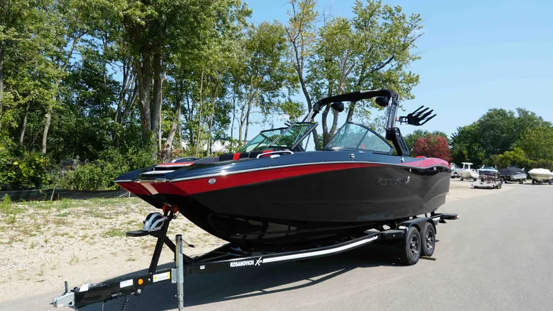 Slide: The Image of MasterCraft X26 2022 - 3