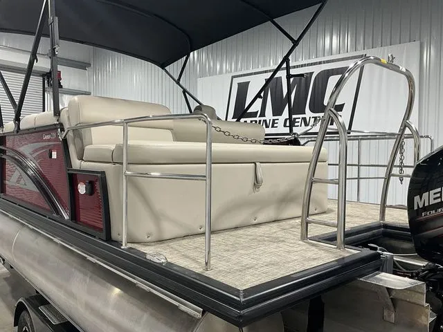 Slide: The Image of Harris Cruiser 220 2019 - 10