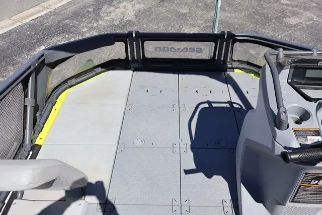 Slide: The Image of Sea-Doo PB SWT SPORT COMPACT 170 YL GALV 23 2023 - 14