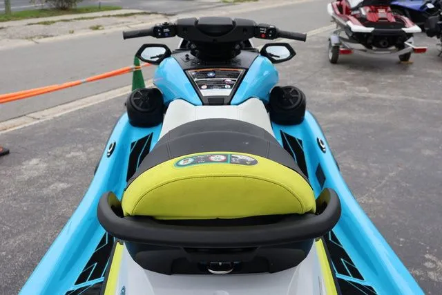 Slide: The Image of Yamaha FX CRUISER HO W/AUDIO- CYAN 2023 - 11