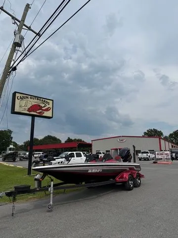 Slide: The Image of Skeeter FX21 2016 - 6