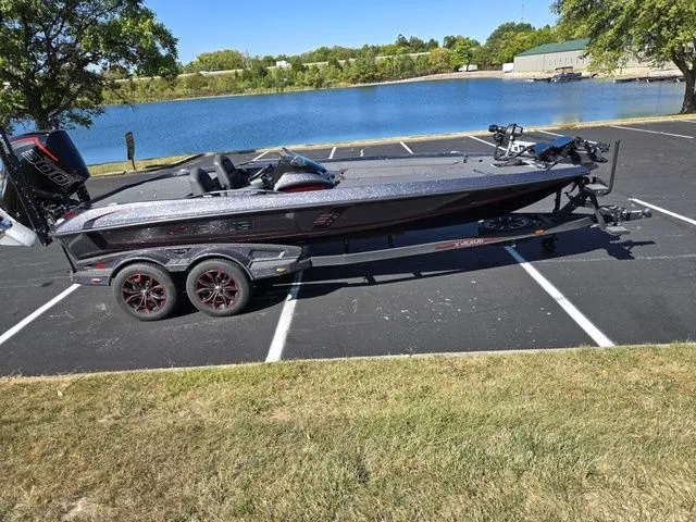 Slide: The Image of Vexus VX21 2025 - 11