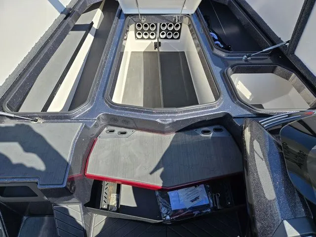 Slide: The Image of Vexus VX21 2025 - 23