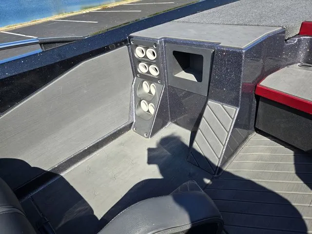 Slide: The Image of Vexus VX21 2025 - 28